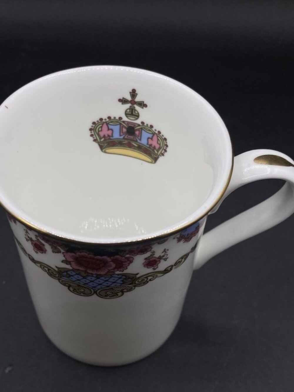 Royal Doulton Fairmont Empress Hotel Mug Cup Bone China Crown Logo - Picture 1 of 9